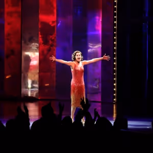 Watch as Lea Michele Surprises Final FUNNY GIRL Audience with 'My Man' Encore