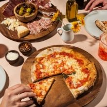 TALIA DI NAPOLI-It's Pizza Party Time