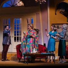 Review: 37 POSTCARDS at Ottawa Little Theatre