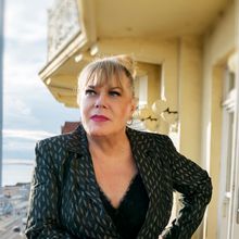 Interview: Theatre Life with Suzy Eddie Izzard