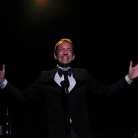 BWW Review: With EXTRA! EXTRA! At The Triad Scott Raneri Proves He Can Play The Lead