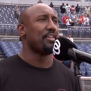 Video: DAMN YANKEES Star Quentin Earl Darrington Performs National Anthem At…