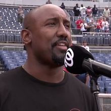 Video: DAMN YANKEES Star Quentin Earl Darrington Performs National Anthem At National