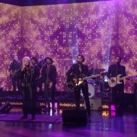 VIDEO: Tanya Tucker & Brandi Carlile Perform 'Hard Luck' on THE ELLEN SHOW