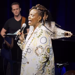Video: Kecia Lewis Performs 'Authors Of Forever' From HELL'S KITCHEN at the Spring…