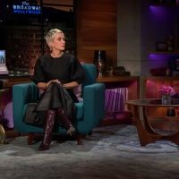 VIDEO: Annie Mumolo & Kristen Wiig Began Acting as Extras
