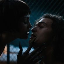 Jennifer Lopez Filmed KISS OF THE SPIDER WOMAN Musical Numbers in One Take