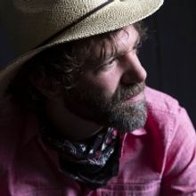 Stephen Kellogg Celebrates Release of New Book OBJECTS IN THE MIRROR with Concert Liv