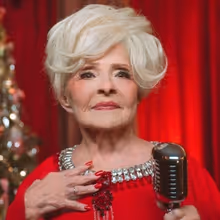 Video: Brenda Lee Celebrates 65th Anniversary of 'Rockin' Around The Christmas Tree' with New Music Video