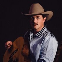 Zach Top Extends 2026 'Cold Beer & Country Music Tour'