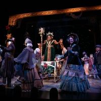 A CHRISTMAS CAROL Remains a Splendidly Festive Tradition
