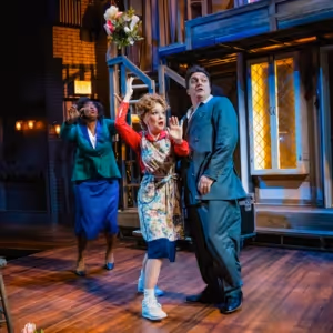 Review: NOISES OFF Creates Chaotic Comedy at THE ALLEY THEATRE
