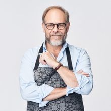 Alton Brown Reveals Final U.S. Tour to More Than 60 Cities