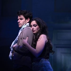 Review: PRELUDE TO A KISS Returns to South Coast Repertory as a World Premiere…