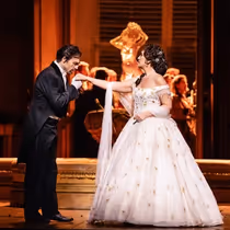 Review: LA TRAVIATA, Royal Ballet And Opera