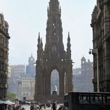 Review: THE WIND AND THE RAIN, Finborough Theatre