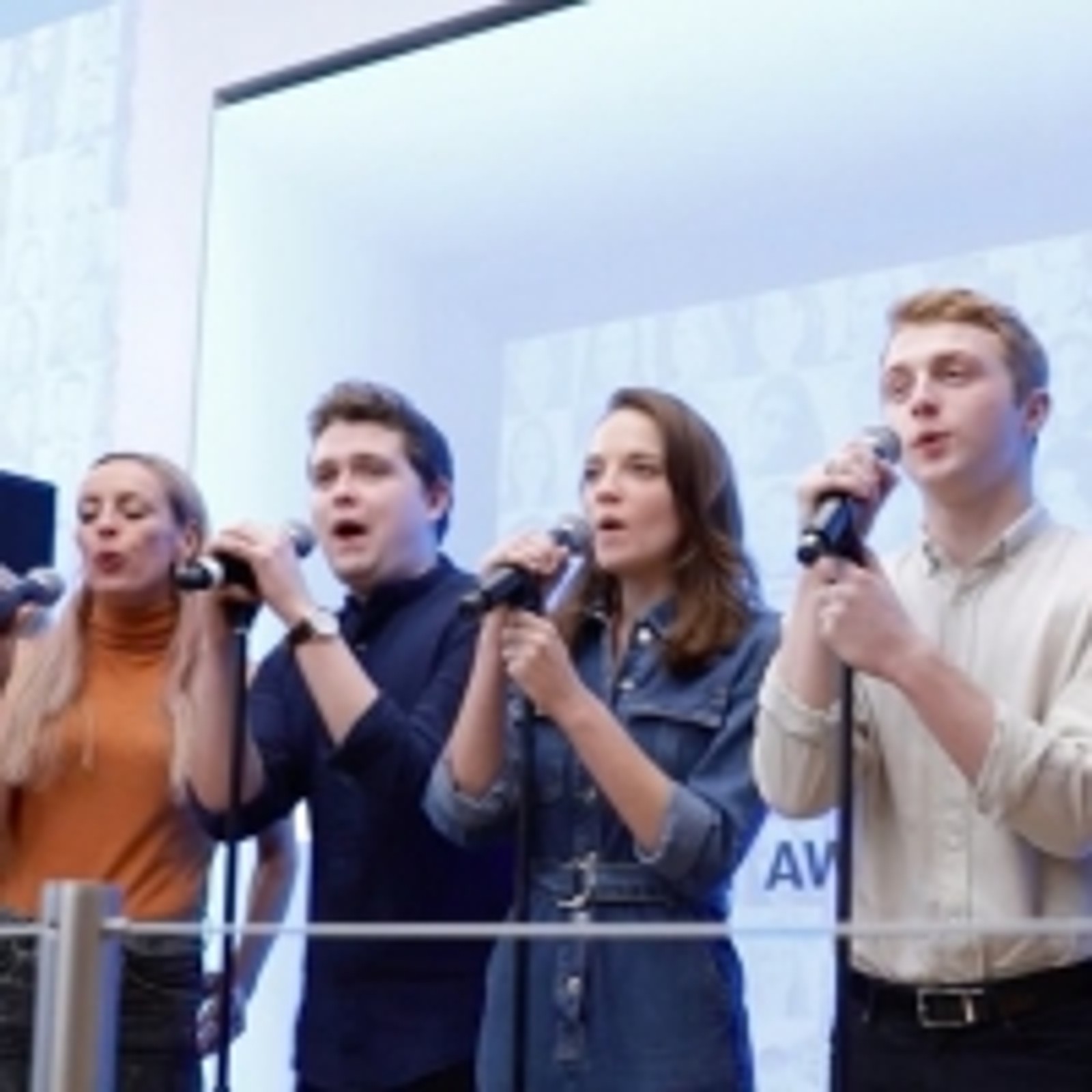 VIDEO: The West End Cast of DEAR EVAN HANSEN Perform at Flagship Microsoft Store in L