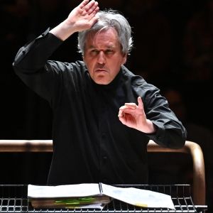 Review: LSO - WALKER, BERNSTEIN AND WALTON, Barbican Interview