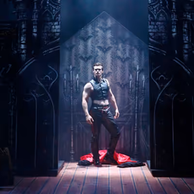 Review: DRACULA - A COMEDY OF TERRORS at English Theatre Frankfurt