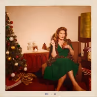 SNL's Ana Gasteyer Brings SUGAR & BOOZE to The Ridgefield Playhouse