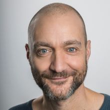 Guest Blog: Actor Justin Brett on The High Art of Low Comedy in Panto