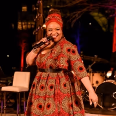 BWW Review: Denise Lee Sparkles in Lyric Theatre's DENISE LEE: PRESSURE MAKES DIAMONDS