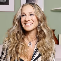 Sarah Jessica Parker Hosts Carrie Bradshaw's Apartment (and Closet) on Airbnb
