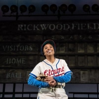 Review: TONI STONE at Goodman Theatre