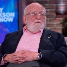 VIDEO: Ed Asner Talks About Dating Mary Tyler Moore on THE KELLY CLARKSON SHOW