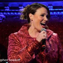 Photos: Lisa Howard Brings Her Holiday Special to 54 Below