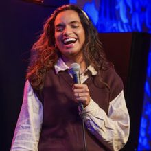 Abby Govindan to Perform New Comedy Show PUSHING 30 in Manchester