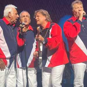 Jay & The Americans And Béla Fleck Trio To Perform At The Newton Theatre In 2026