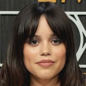 Jenna Ortega Plays Lydia Deetz's Daughter in BEETLEJUICE 2; Confirms More Details About the Sequel