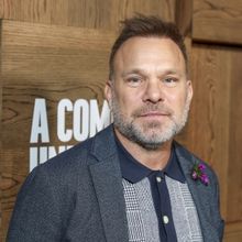 Photos: Norbert Leo Butz & More at A COMPLETE UNKNOWN NY Premiere