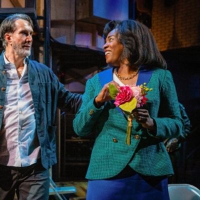 Interview: Michelle Elaine of NOISES OFF at Alley Theatre