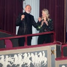 Video: Neil Diamond Performs 'Sweet Caroline' at Opening Night of A BEAUTIFUL NOISE