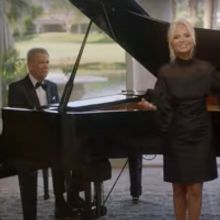 VIDEO: Kristin Chenoweth and David Foster Salute 2021 Kennedy Center Honorees with a 