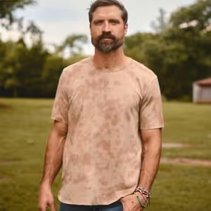 Walker Hayes Will Perform at Atlantic Union Bank After Hours in August