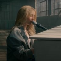 VIDEO: Sabrina Carpenter Performs 'Skin' on THE LATE LATE SHOW