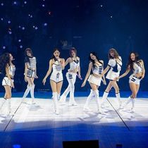 Photos: K-Pop Stars TWICE Kick Off World Tour in Vancouver
