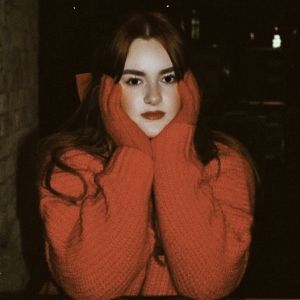 Grace Davies Releases Double Christmas Single 'The 25th’ and ‘It Ain't Christmas’