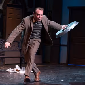 Review: ONE MAN, TWO GUV'NORS: A Laugh Out Loud Farce Filled With Surprises At CVRep