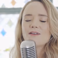VIDEO: Watch Daisy Wood-Davis Sing 'Natural Woman' from BEAUTIFUL UK Tour