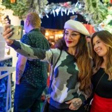 BWW Review: DCPA's CAMP CHRISTMAS is a Festive Selfie Wonderland