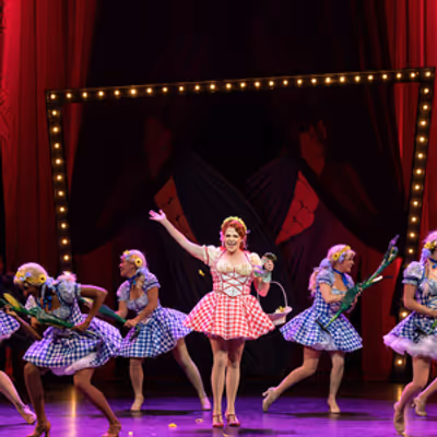 Review: GUYS AND DOLLS at Moonlight Stage