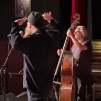 VIDEO: Soul Coughing's Mike Doughty & Sebastian Steinberg Play Impromptu Reunion…