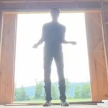 Video: Kevin Bacon Recreates FOOTLOOSE Dance to Celebrate the End of the Actors Strik