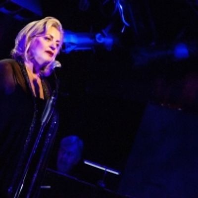 Review: Diane D'Angelo Lands Happily at The Laurie Beechman Theatre in DESTINATION MOON