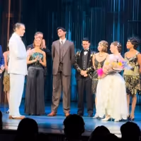 Video: Sarah Hyland Takes Final Bows in THE GREAT GATSBY Video