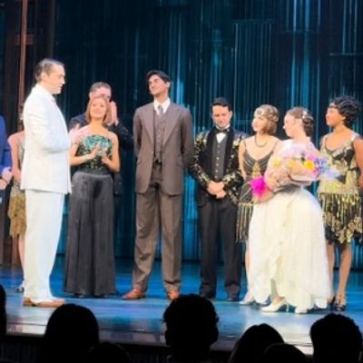 Video: Sarah Hyland Takes Final Bows in THE GREAT GATSBY